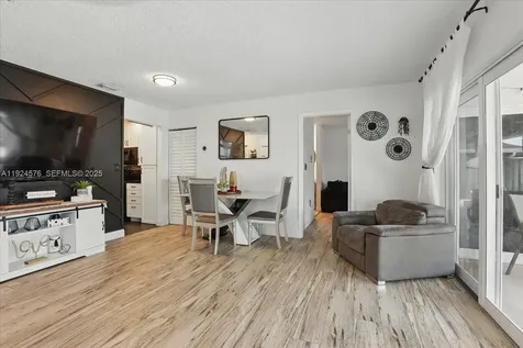 5874 SW 97th Terrace Cooper City FL 33328