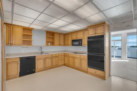 700 Biltmore Way Coral Gables FL 33134