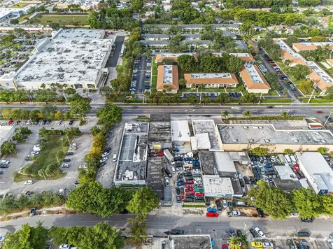 5821 Dewey Street Hollywood FL 33023