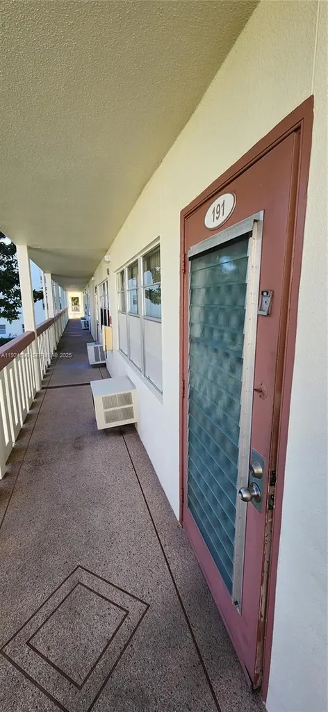 191 E Preston E Boca Raton FL 33434