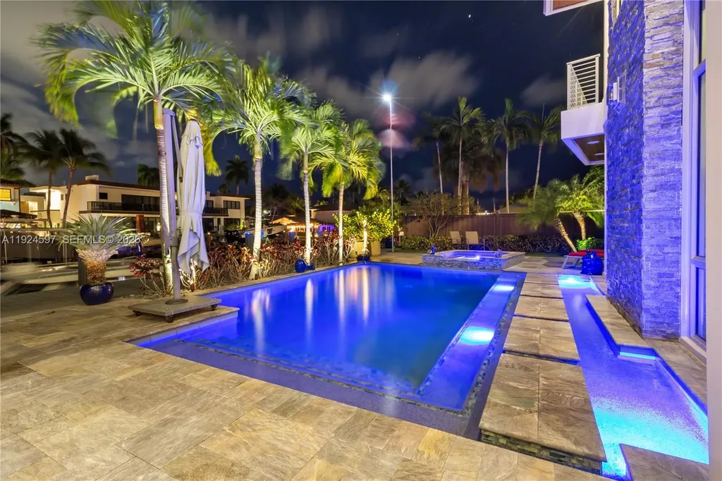 2809 NE 24th Place Fort Lauderdale FL 33305