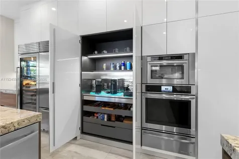 2809 NE 24th Place Fort Lauderdale FL 33305