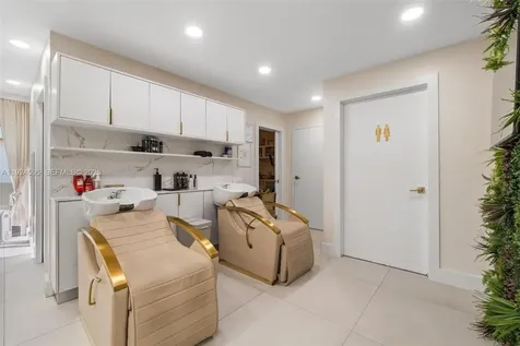 0000 SW 87th Avenue Miami FL 33165