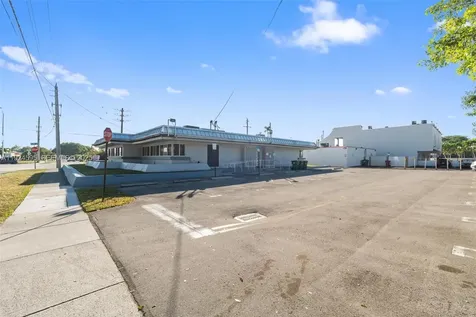 0000 SW 87th Avenue Miami FL 33165