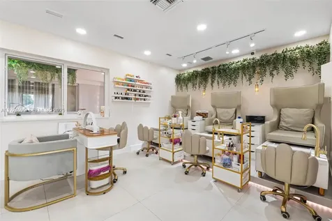 0000 SW 87th Avenue Miami FL 33165