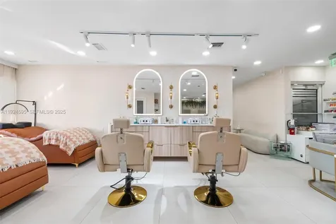 0000 SW 87th Avenue Miami FL 33165