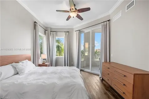 2738 Tiburon Naples FL 34109