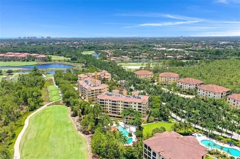 2738 Tiburon Naples FL 34109