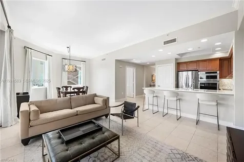 2738 Tiburon Naples FL 34109