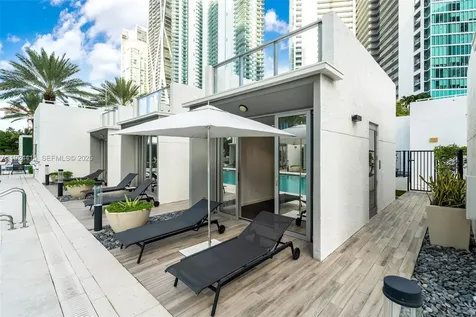 851 NE 1st Avenue Miami FL 33132