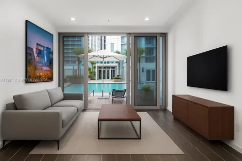 851 NE 1st Avenue Miami FL 33132