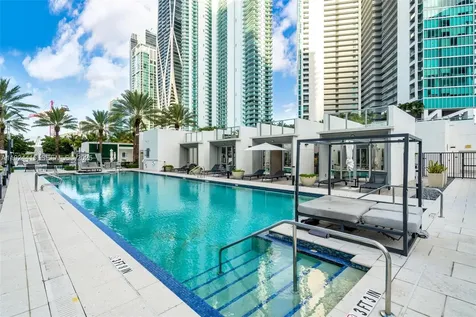 851 NE 1st Avenue Miami FL 33132