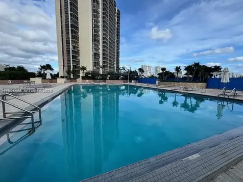20335 W Country Club Drive Aventura FL 33180