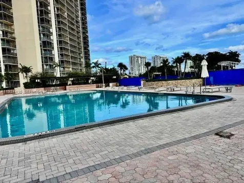 20335 W Country Club Drive Aventura FL 33180