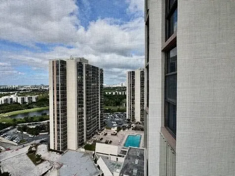 20335 W Country Club Drive Aventura FL 33180
