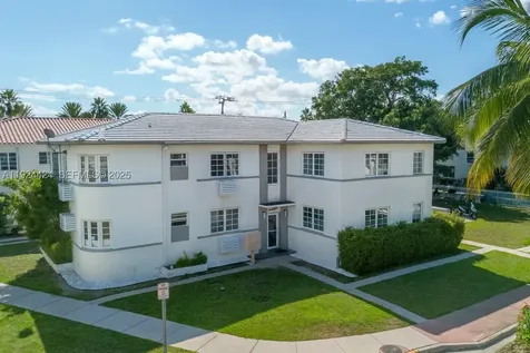 7124 Bay Drive Miami Beach FL 33141