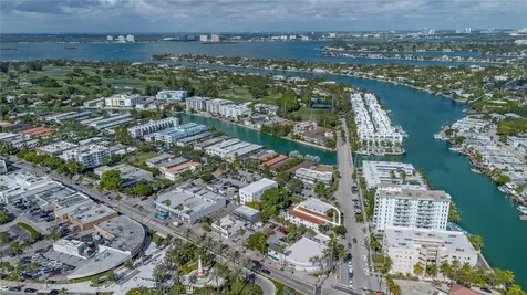 7124 Bay Drive Miami Beach FL 33141