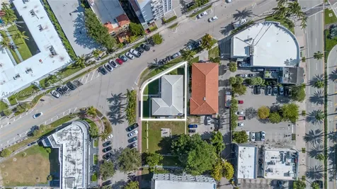 7124 Bay Drive Miami Beach FL 33141