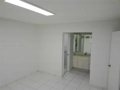 10812 SW 33rd Street Miami FL 33165