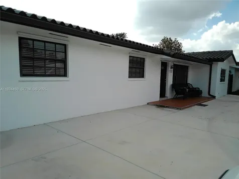 10812 SW 33rd Street Miami FL 33165