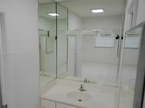 10812 SW 33rd Street Miami FL 33165
