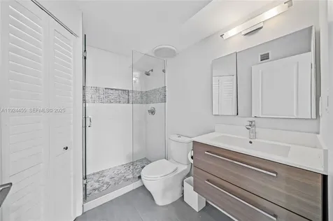 Miami Beach FL 33139