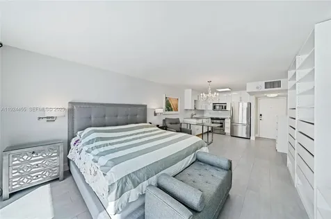 Miami Beach FL 33139