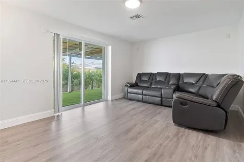 724 SW 4th Court Hallandale Beach FL 33009