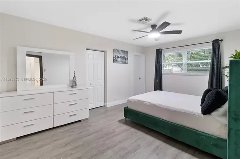 724 SW 4th Court Hallandale Beach FL 33009