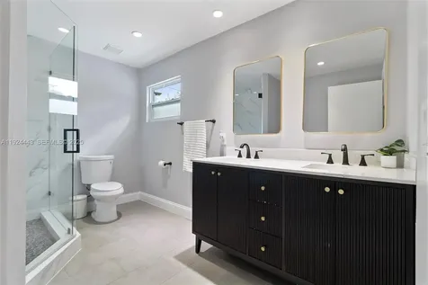 724 SW 4th Court Hallandale Beach FL 33009