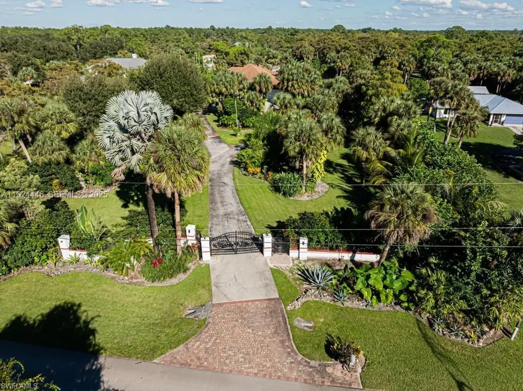 740 31st Street SW Naples FL 34117