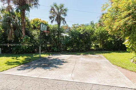 740 31st Street SW Naples FL 34117