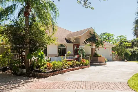 740 31st Street SW Naples FL 34117