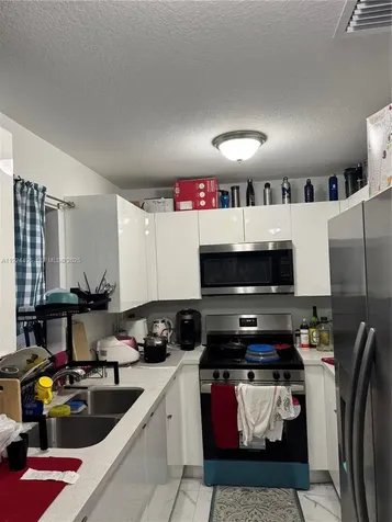 2730 NW 44th Street Miami FL 33142
