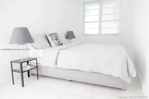 100 Lincoln Road Miami Beach FL 33139