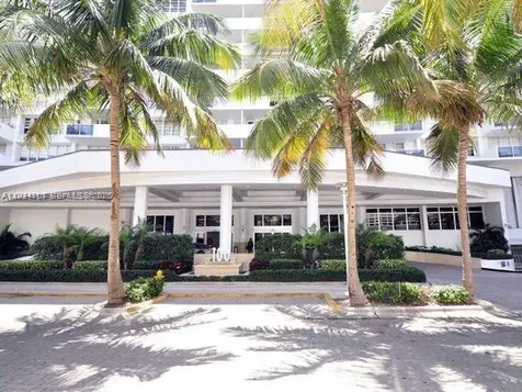 100 Lincoln Road Miami Beach FL 33139