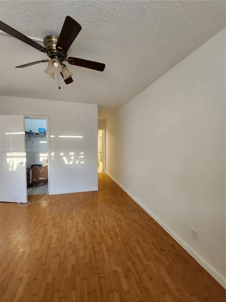 1100 NE 9th Avenue Fort Lauderdale FL 3240