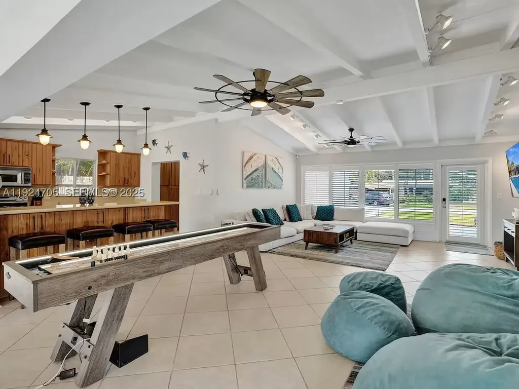 2525 Gulfstream Lane Fort Lauderdale FL 33312