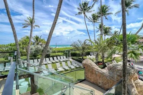 5225 Collins Avenue Miami Beach FL 33140