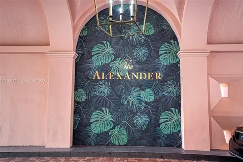 5225 Collins Avenue Miami Beach FL 33140