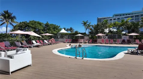 5225 Collins Avenue Miami Beach FL 33140