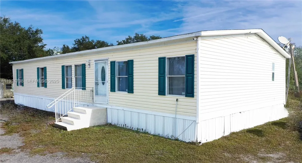 225 N Estribo Street Clewiston FL 33440