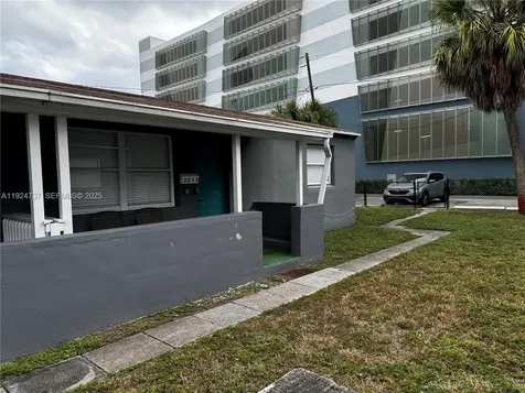 2030 Taylor Street Hollywood FL 33020