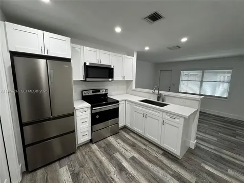 2030 Taylor Street Hollywood FL 33020