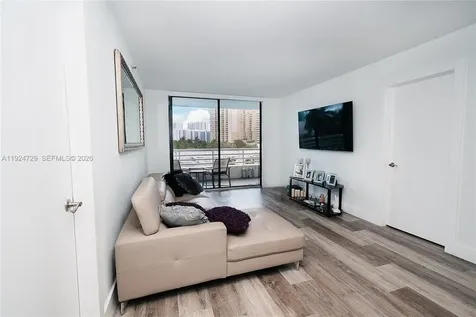 3300 NE 192nd Street Aventura FL 33180