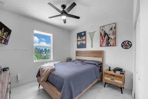 19815 SW 132nd Court Miami FL 33177