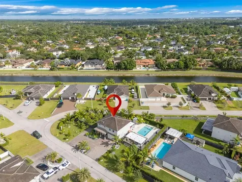 19815 SW 132nd Court Miami FL 33177