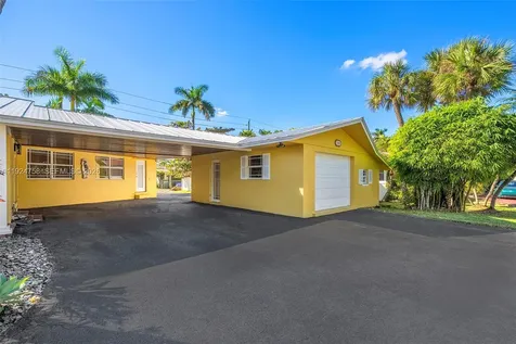1030 Adams Street Hollywood FL 33019
