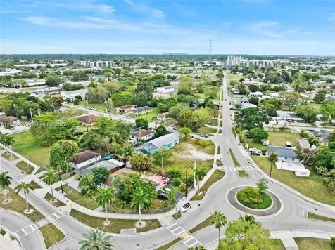 17611 SW 102 Avenue Perrine FL 33157