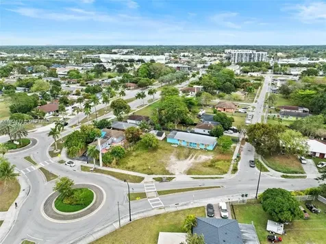 17611 SW 102 Avenue Perrine FL 33157